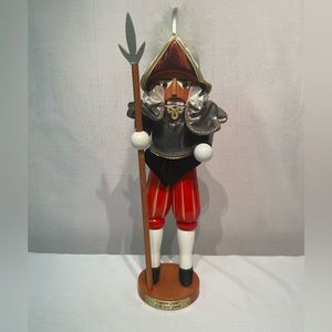 Steinbach "Captain Guido" of the Swiss Guards Nutcracker Club Member Piece IV